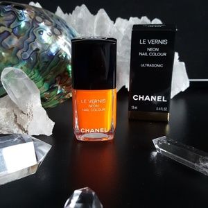 **FINAL PRICE DROP** CHANEL NEON ULTRASONIC